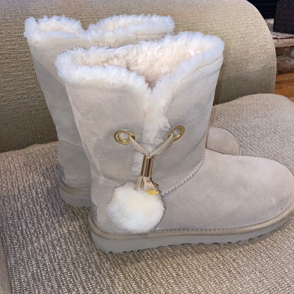 Pom Pom Uggs